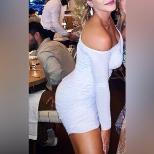 PrettyLittleThing White Garment